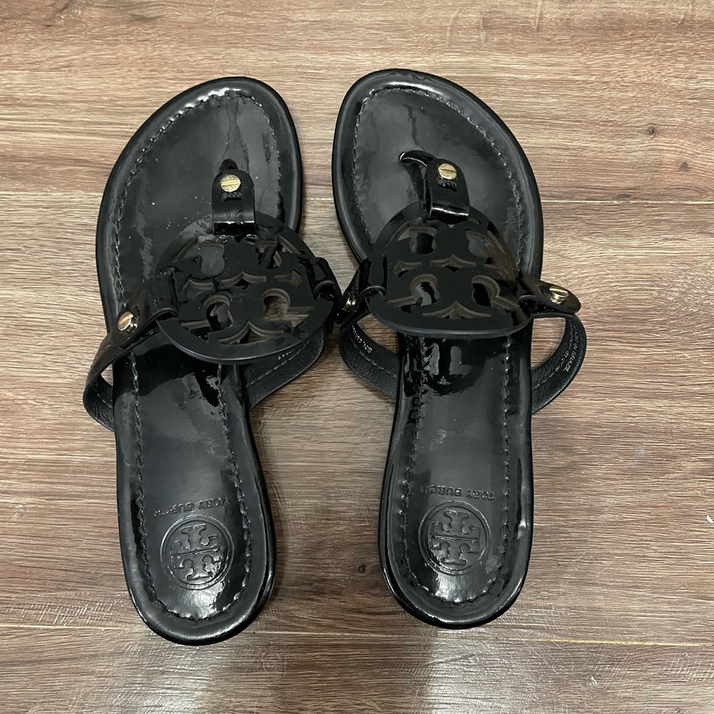 Tory Burch’s Women Miller Patent Sandals Size 5 - Black